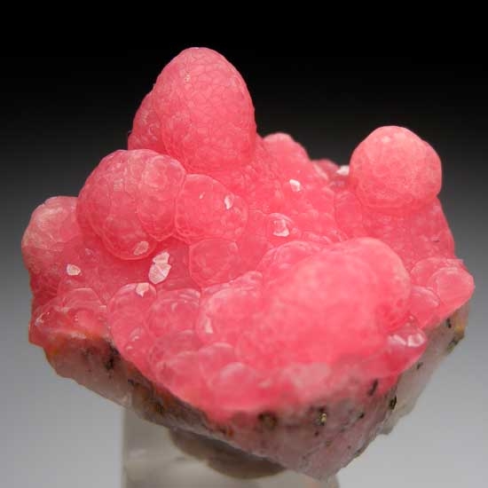 Rhodochrosite from Oppu Mine, Aomori Prefecture, Honshu Island, Japan [db_pics/pics/t777a.jpg]