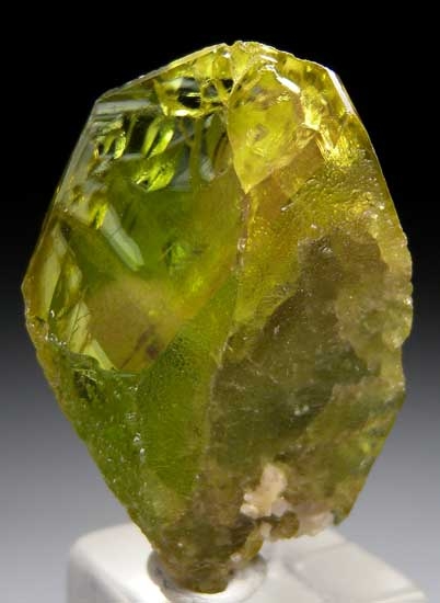 Sphene from Capalinha, Minas Gerais, Brazil [db_pics/pics/t781a.jpg]