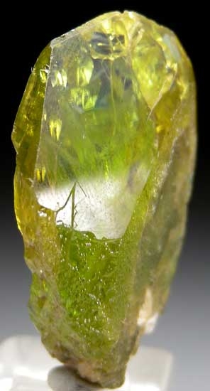 Sphene from Capalinha, Minas Gerais, Brazil [db_pics/pics/t781b.jpg]