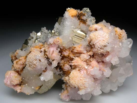 Rhodochrosite, Pyrite, Quartz from Trepca, Kosovo, Yugoslavia [db_pics/pics/t873a.jpg]