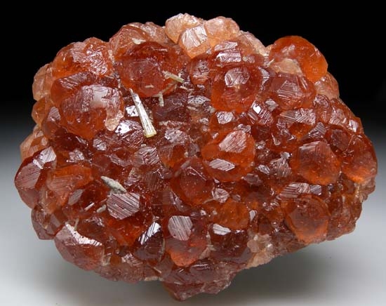 Grossular with Diopside from Jeffrey Mine, Asbestos, Quebec, Canada [db_pics/pics/t875a.jpg]