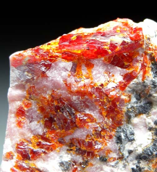Zincite from Franklin, Sussex Co., New Jersey, USA [db_pics/pics/t877c.jpg]