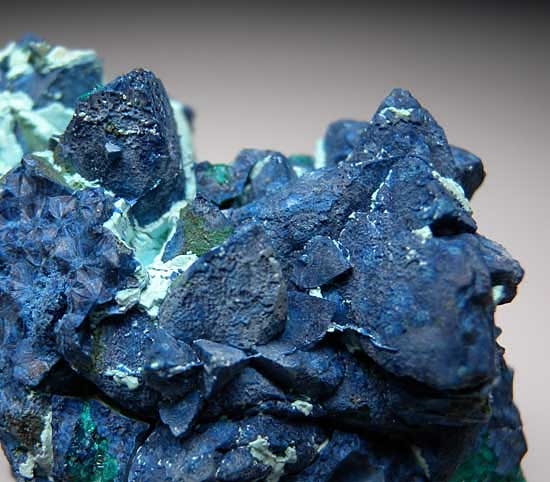 Shattuckite after Dioptase after Calcite from Tantara Mine, Shinkolobwe, Democratic Republic of Congo [db_pics/pics/tu23b.jpg]