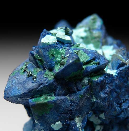 Shattuckite after Dioptase after Calcite from Tantara Mine, Shinkolobwe, Democratic Republic of Congo [db_pics/pics/tu23c.jpg]