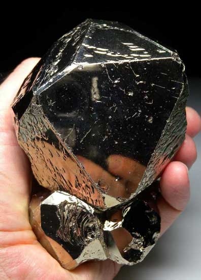 Pyrite from Merelani Hills, Arusha, Tanzania [db_pics/pics/tz305b.jpg]